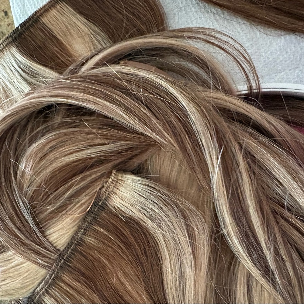Lux Pink & Gold Hair Extensions Packaging - Picture 4 of 4